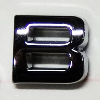 Lettre adhésive chromée B