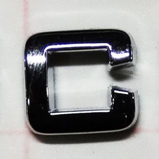 Lettre adhésive chromée C