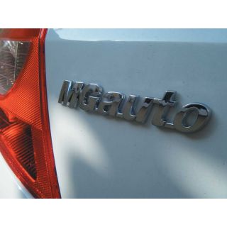 Signature en relief chromée adhésive personnalisée