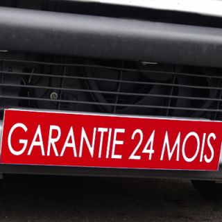 Cache plaque d'immatriculation avantage rouge Garantie 24 mois