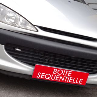 Cache plaque d'immatriculation avantage rouge Boite Sequentielle